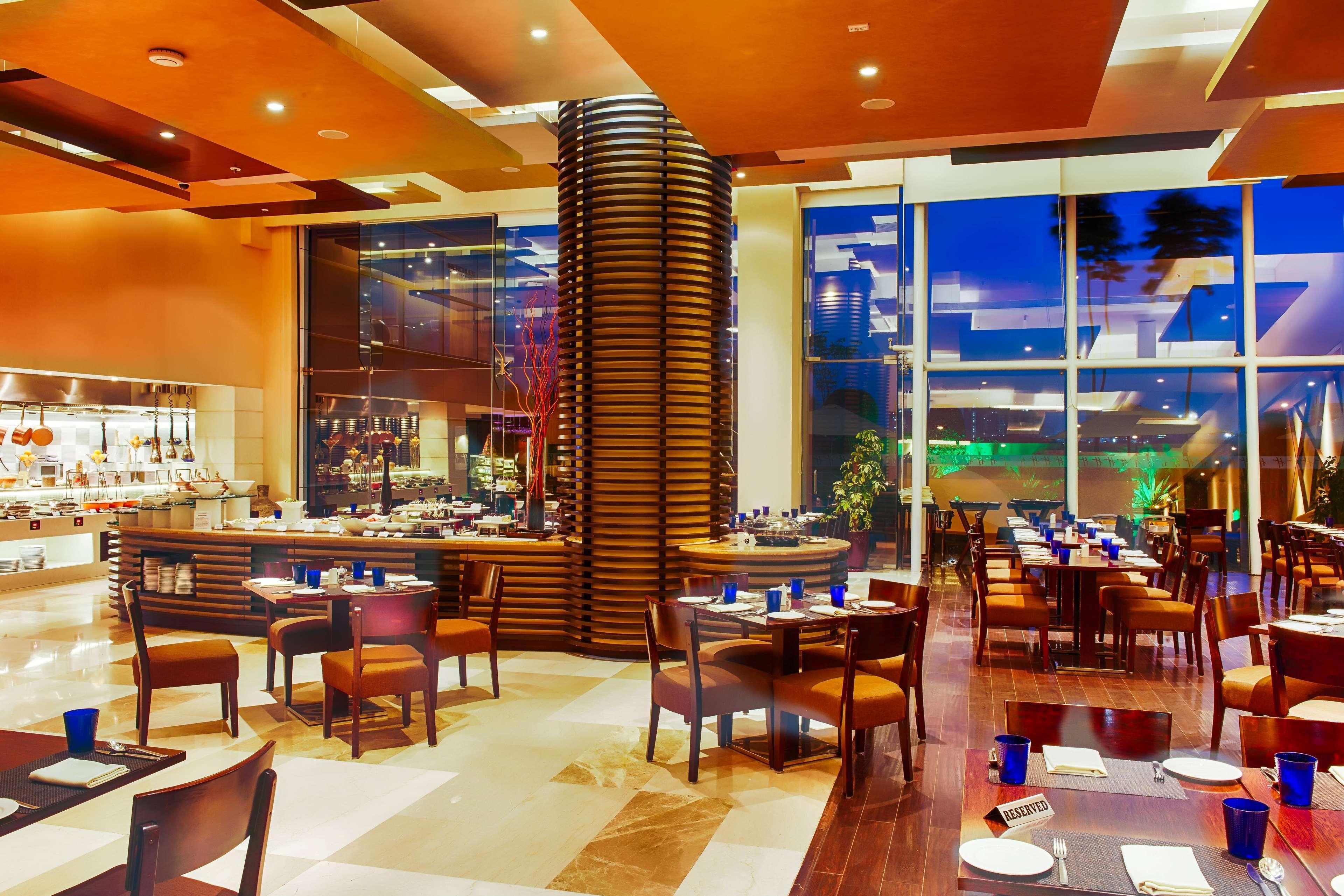 Ramada Plaza By Wyndham Pune Hinjewadi Dāpuri Dış mekan fotoğraf