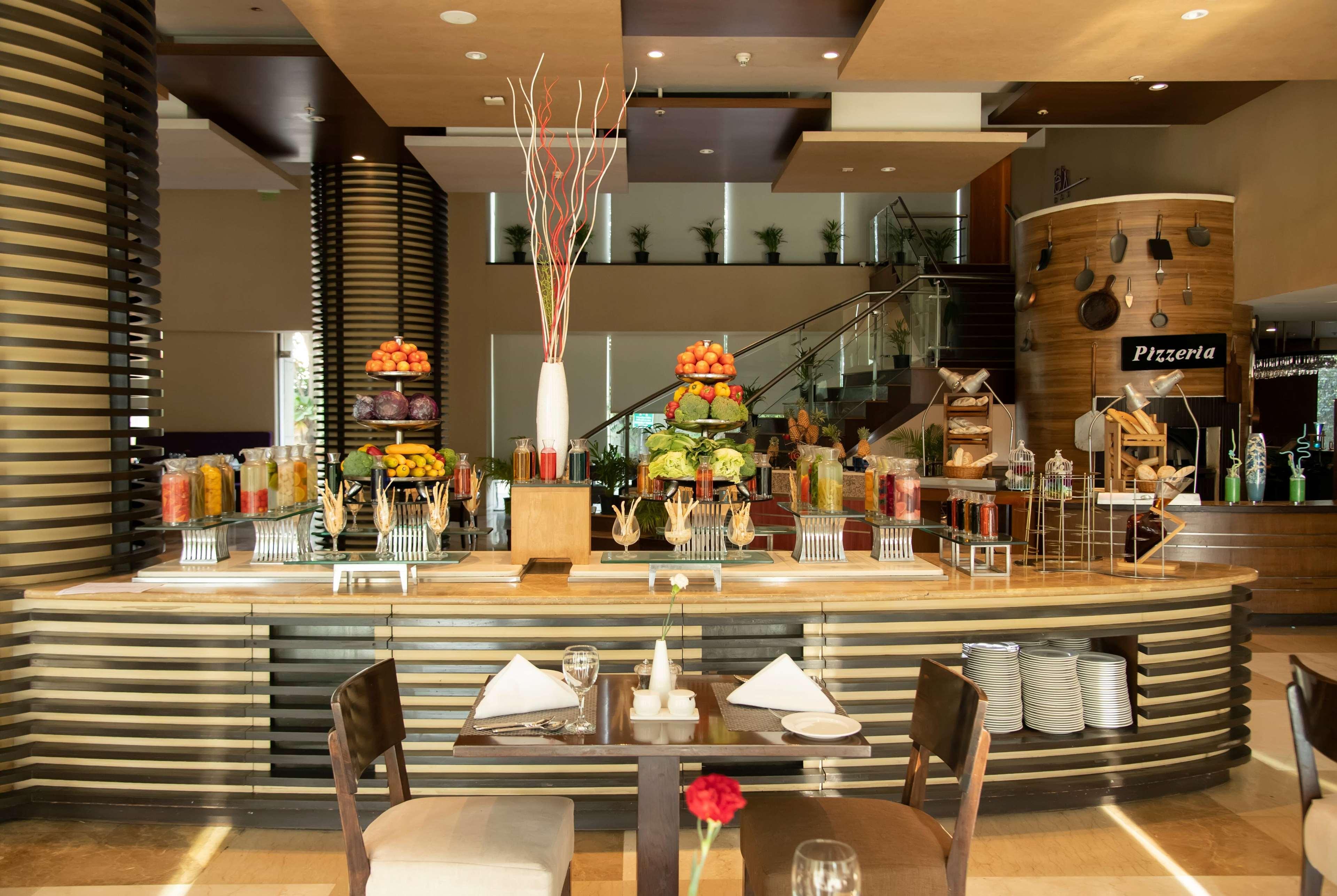 Ramada Plaza By Wyndham Pune Hinjewadi Dāpuri Dış mekan fotoğraf