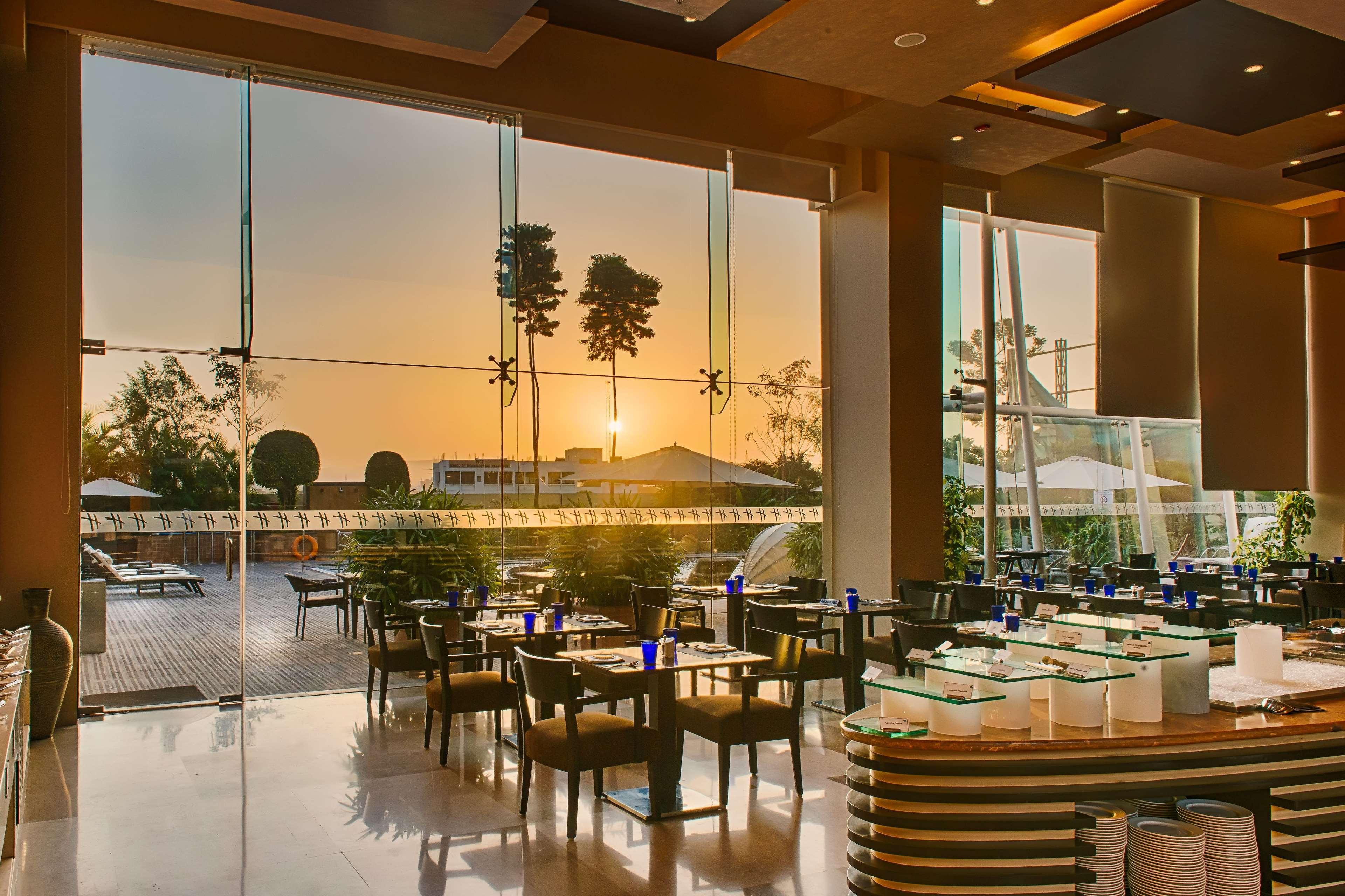 Ramada Plaza By Wyndham Pune Hinjewadi Dāpuri Dış mekan fotoğraf