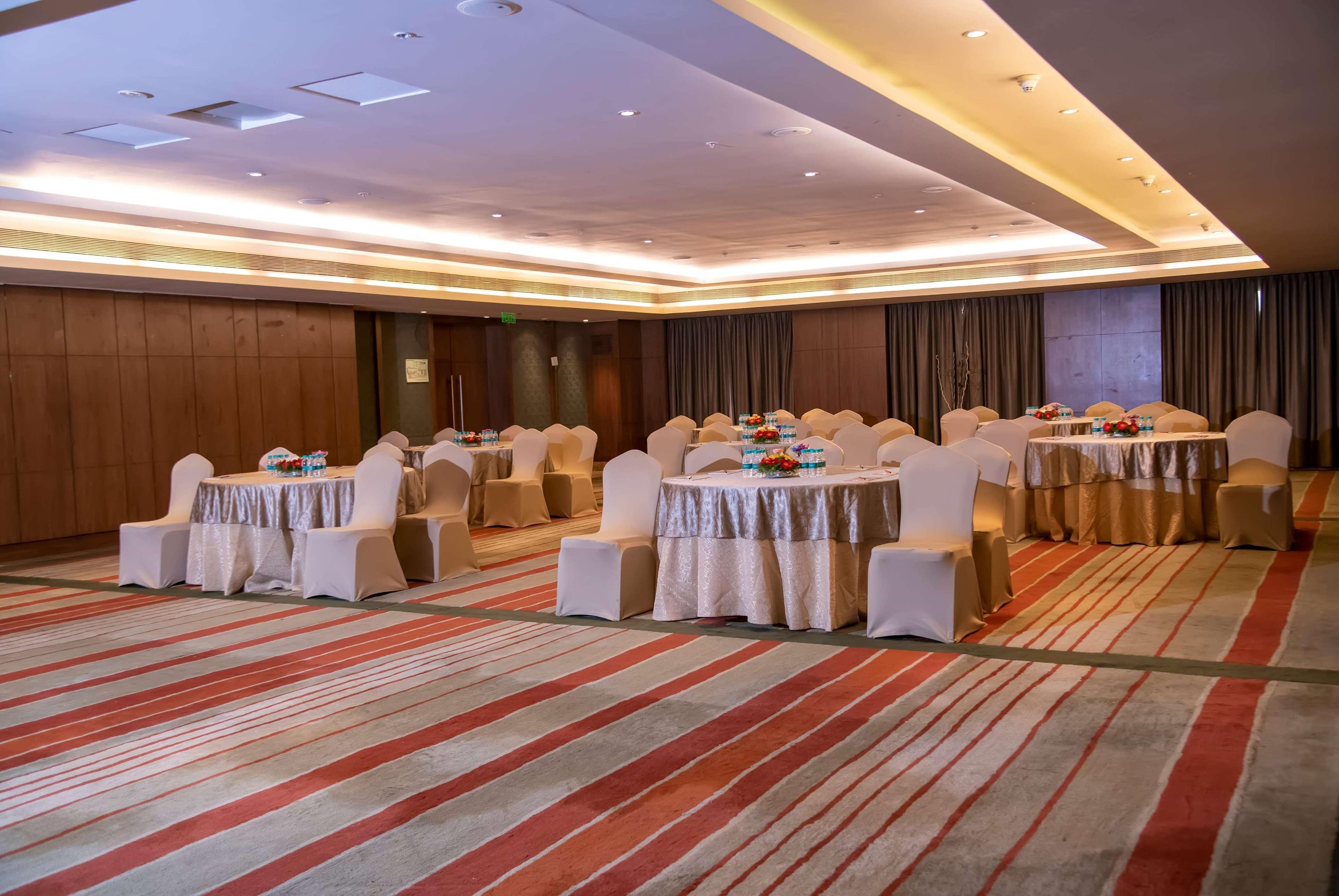 Ramada Plaza By Wyndham Pune Hinjewadi Dāpuri Dış mekan fotoğraf