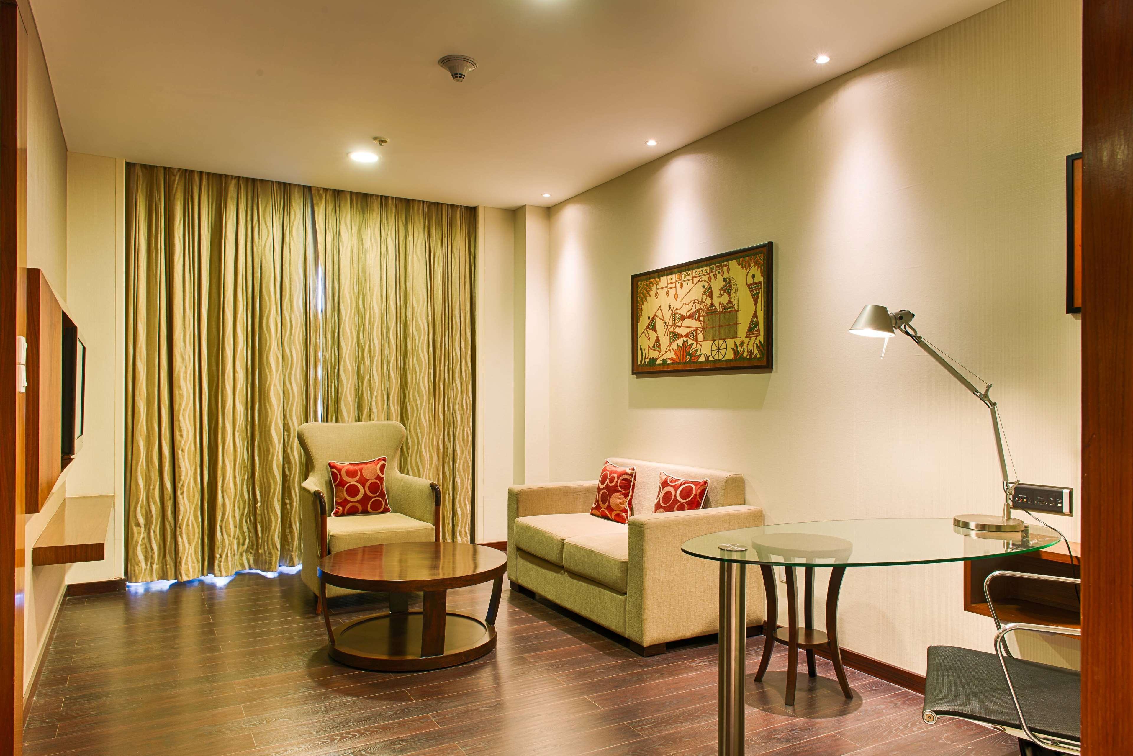 Ramada Plaza By Wyndham Pune Hinjewadi Dāpuri Dış mekan fotoğraf