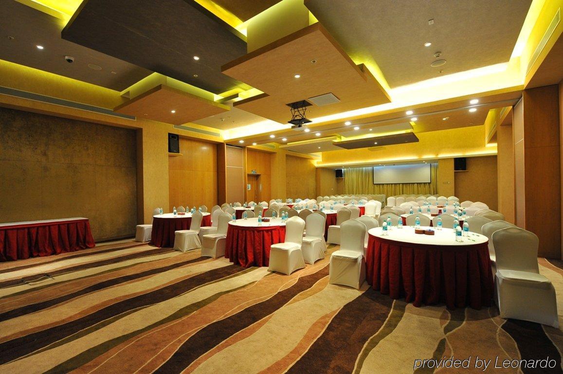 Ramada Plaza By Wyndham Pune Hinjewadi Dāpuri Dış mekan fotoğraf
